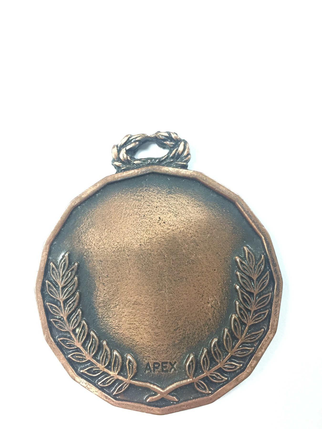 Badge, Medal & Trophy to Vector — Before